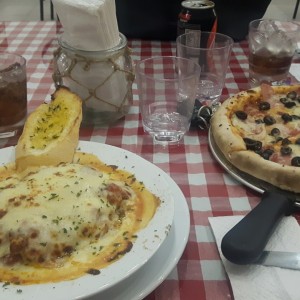 lasagna  de carne gratinada