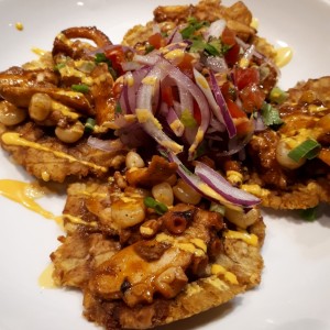 patacones con  Pulpo