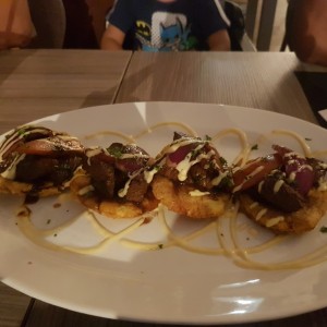 Patacones de Lomo Saltado