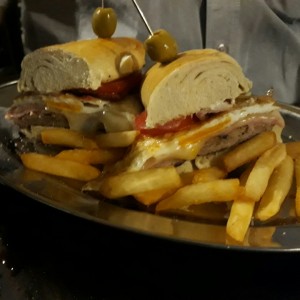 Chivito canadiense - muy bueno!