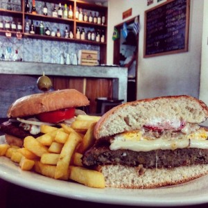 Hamburguesa vegetariana completa