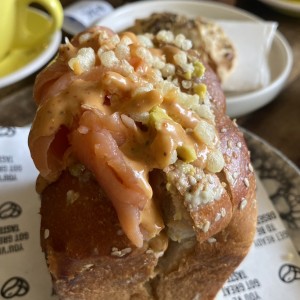 SANDWICHS - THE SALMON ROLL