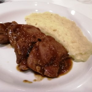 Cerdo en salsa de maracuya 