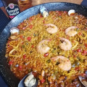 Paella de mariscos 