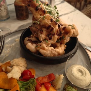 tempura de langostinos con vegetales