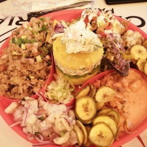 Bandeja mixta para 2 personas.