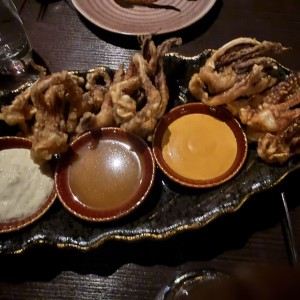ENTRIES - FRIED CALAMARIS
