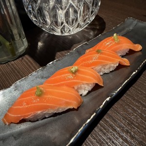 CORTES PREMIUM - NIGIRI MIX SET