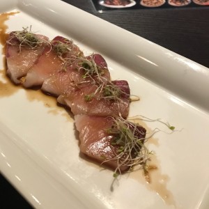 carpaccio de pescado blanco