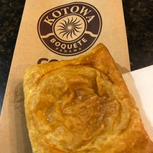 pastelito de pollo