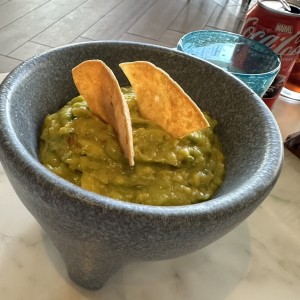 Entradas - Guacamole al Molcajete
