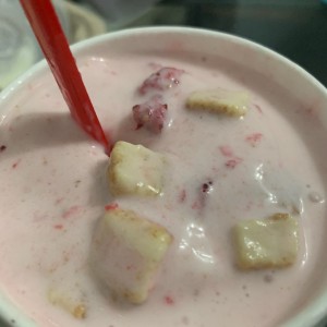 Blizzard de chessecake y fresa.