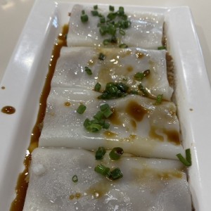 CHEE CHEUNG FUN DE PUERCO ASADO
