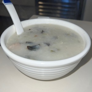 Guacho de huevo negro