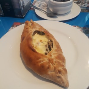 Calzone Mediterraneo-Delicioso