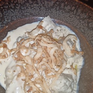 Pasta blanca con pollo