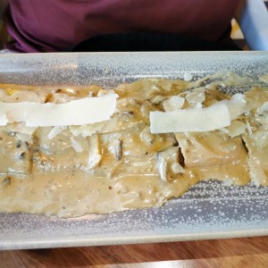 Tortellini con salsa de trufa