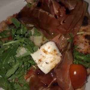 Pizza Ruculosa