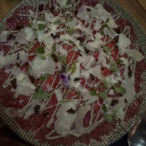 Antipasti - Carpaccio al Tartufo