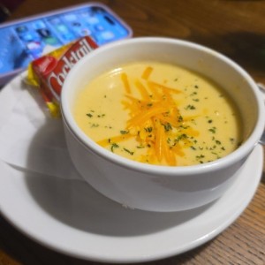 Saladas & Soup - BROCCOLI CHEESE SOUP