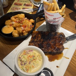 FRIDAYS SIGNATURE WHISKEY-GLAZED RIBS