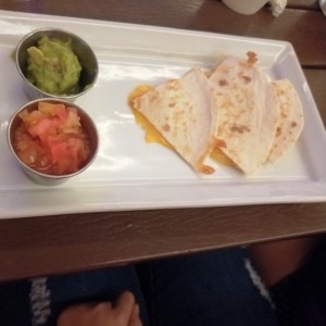 KIDS Quesadillas de Pollo