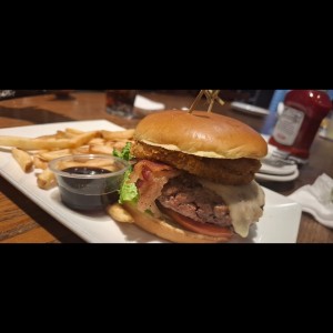 FRIDAYS SIGNATURE WHISKEY-GLAZED COMBO