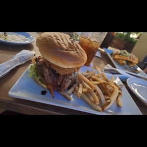 Burgers - CHEESY BACON CHEESEBURGER