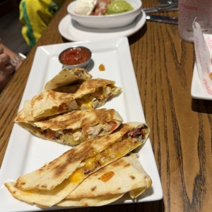Appetizers - GRILLED CHICKEN QUESADILLAS