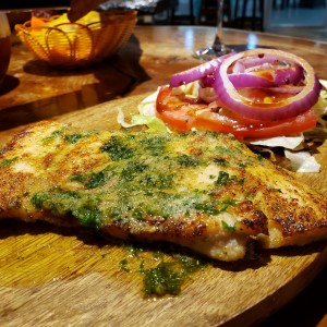 Filete de pescado Al ajillo