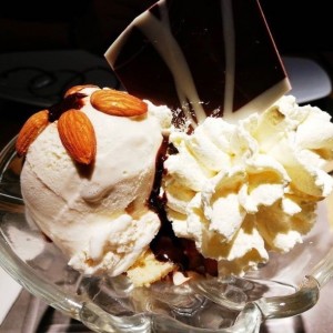 helado con crema shantilli