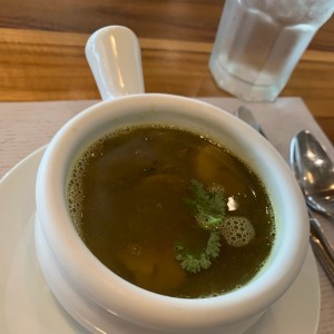 Sopa de lentejas pardinas.