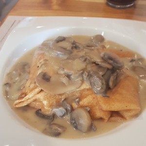 pollo y hongo