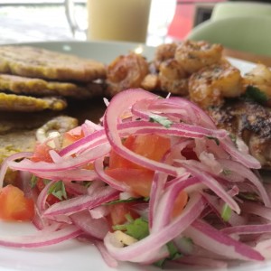 corvina con camarones