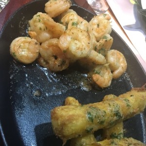 camarones al ajillo