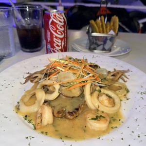 Filete de Pescado a lo Macho