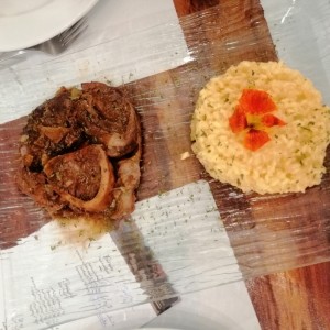 Ossobuco con Risotto alla Milanese