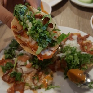 Orden de tacos al pastor con queso