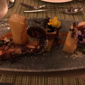 pulpo al carbon