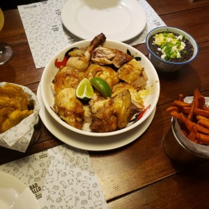 Especialidades - Pollito Asado - Entero
