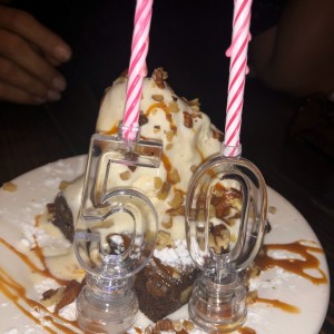 brownie con helado 
