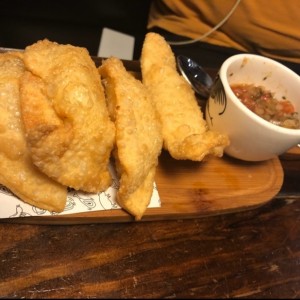 Empanadas de queso fritas