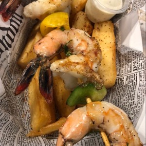 brocheta de langostinos