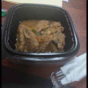 Bistec encebollado 
