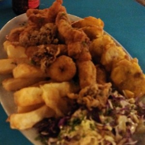 picada de mariscos para dos personas 