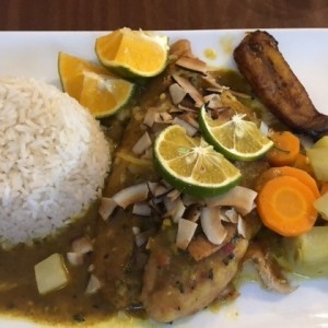 Filete corvina Salsa Caribe