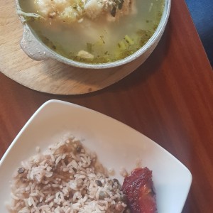 sancocho con arroz de guandu