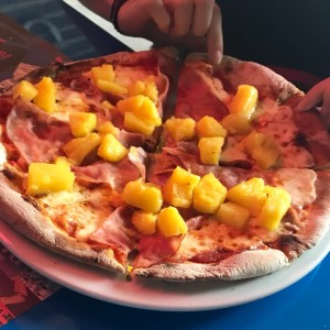 pizza hawaiana