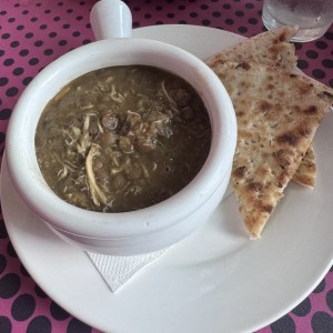 Sopa de Lenteja con Pollo