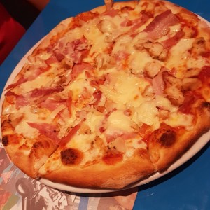 Pizza Toscano